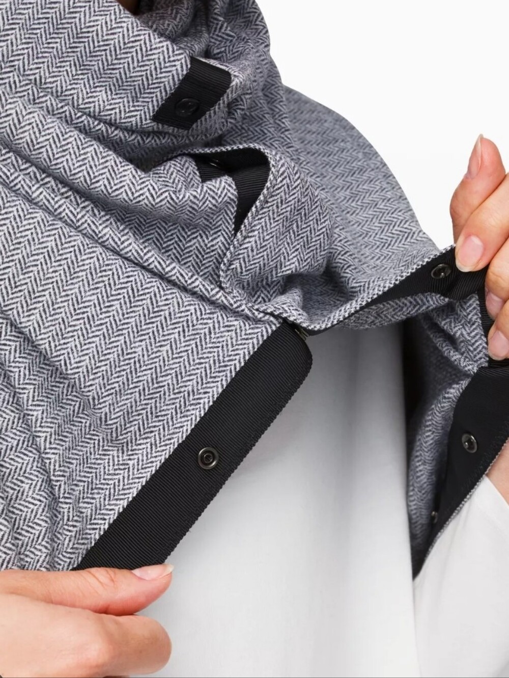 Lululemon VINYASA RULU Luon Infinity Scarf
